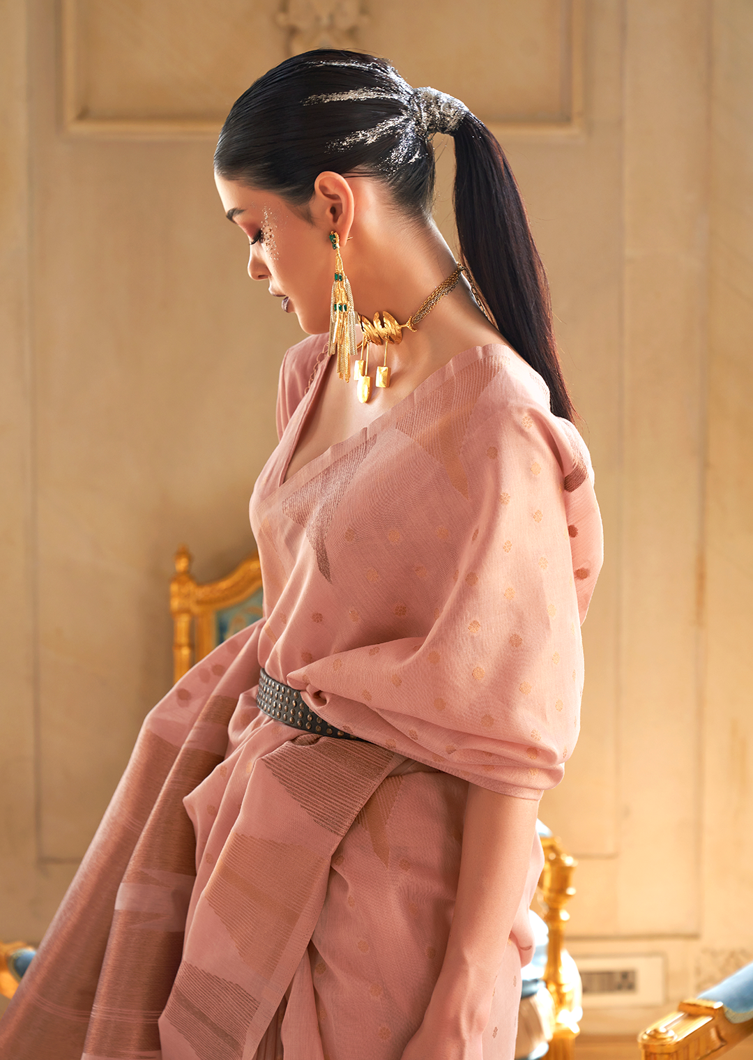 PEACH PINK ZARI WOVEN PURE HANDLOOM KHICHA TISSUE SILK SAREE