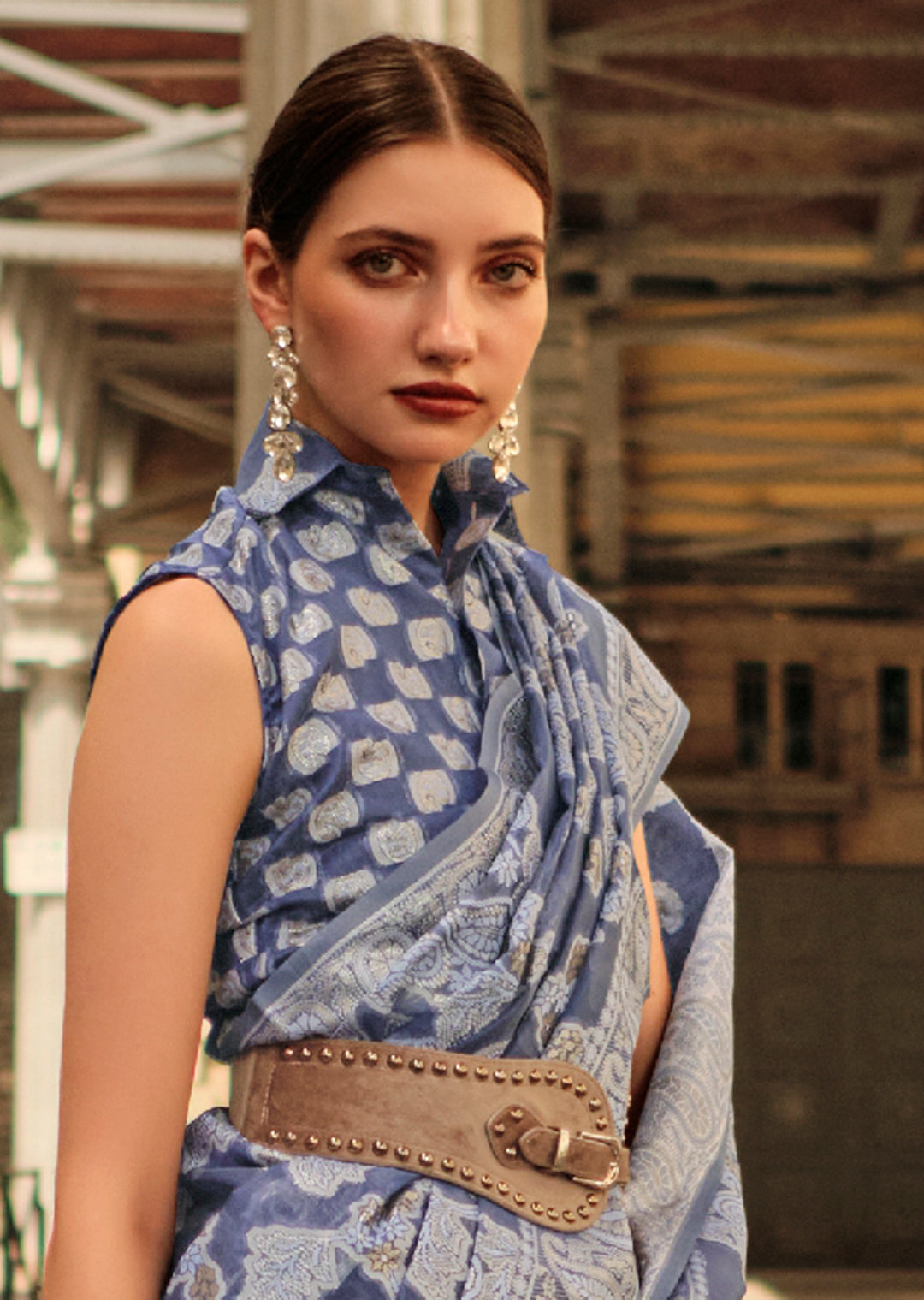Bluish Grey Woven Handloom Chikankari Lucknowi Organza Silk Saree