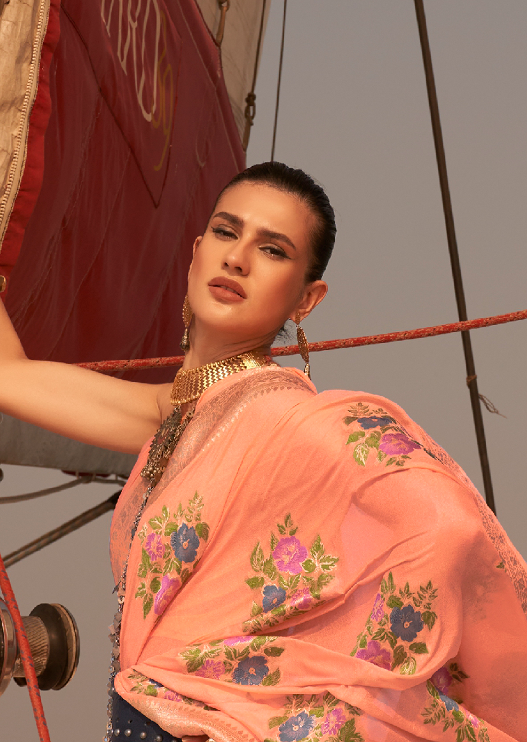 Peach Woven Pure Handloom Chinon Chiffon Banarasi Saree