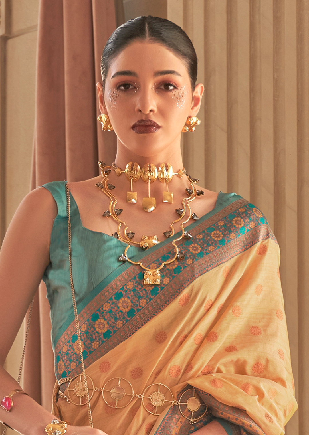 Yellow Copper  Copper Zari Woven Pure Handloom Banarasi Silk Saree