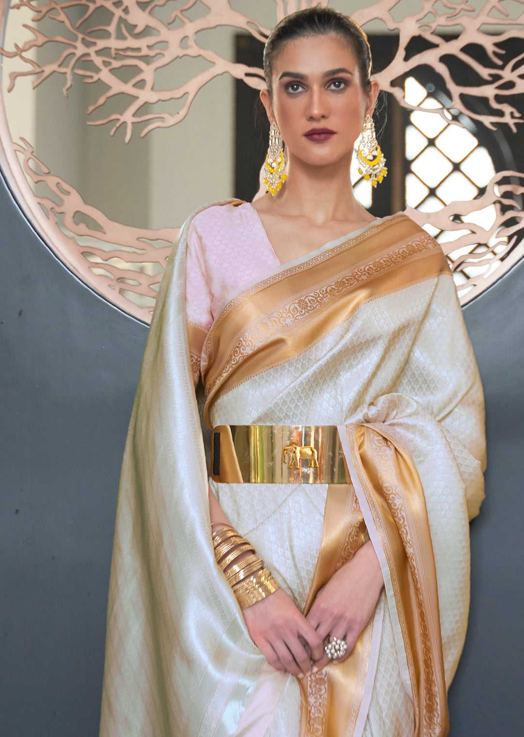 White Zari Woven Pure handloom Kanjivaram Silk Saree