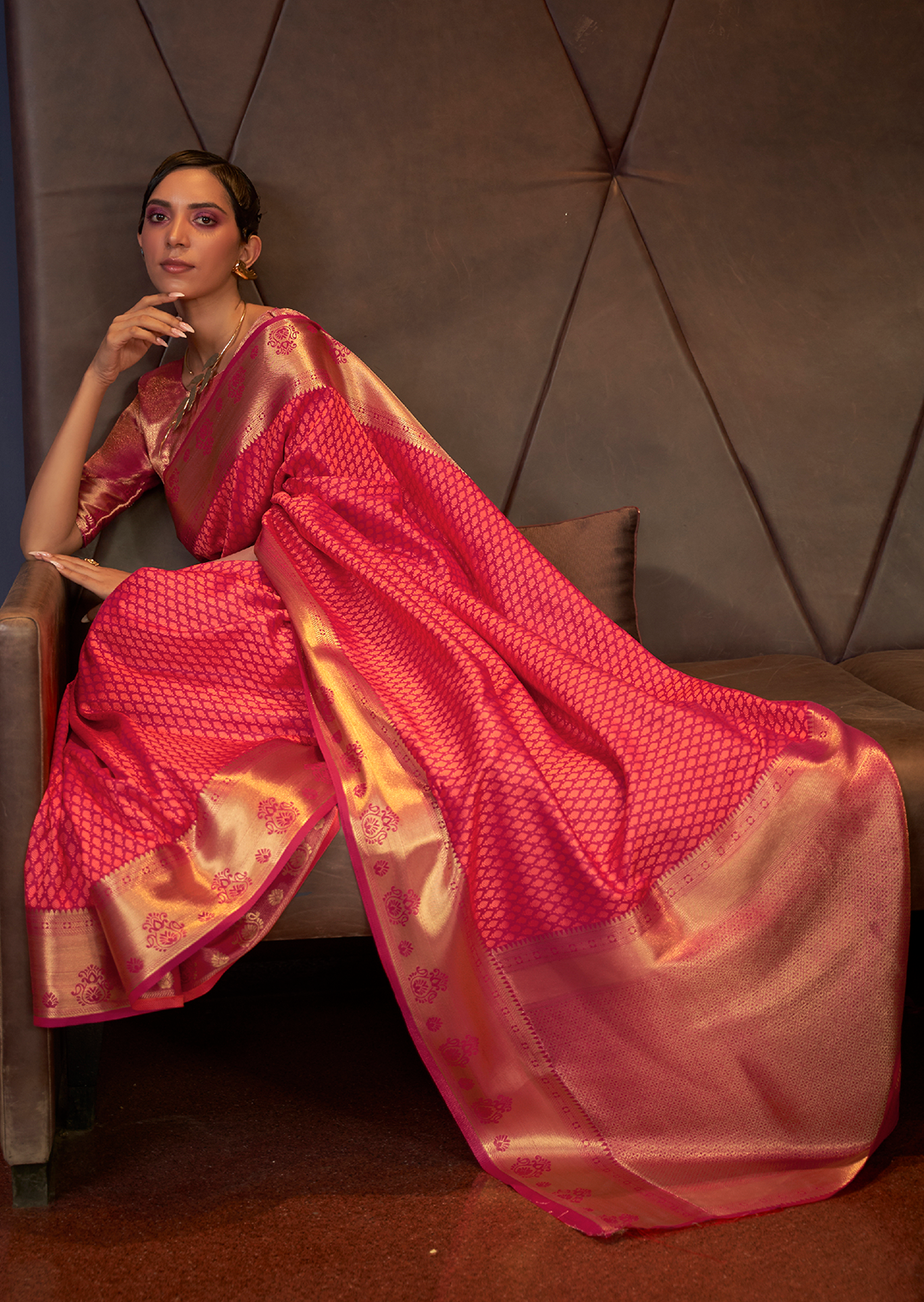SUNSET ORANGE WOVEN HANDLOOM KANJIVARAM SILK SAREE