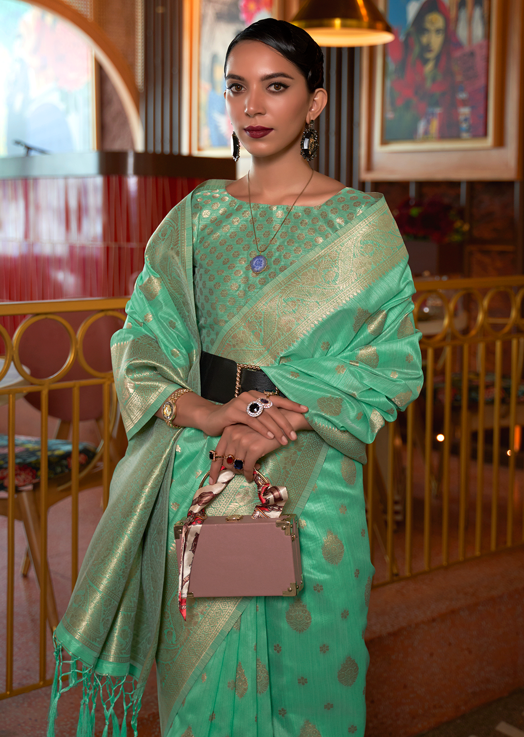 Emerald Green Woven Pure Handloom Tussar Silk Saree