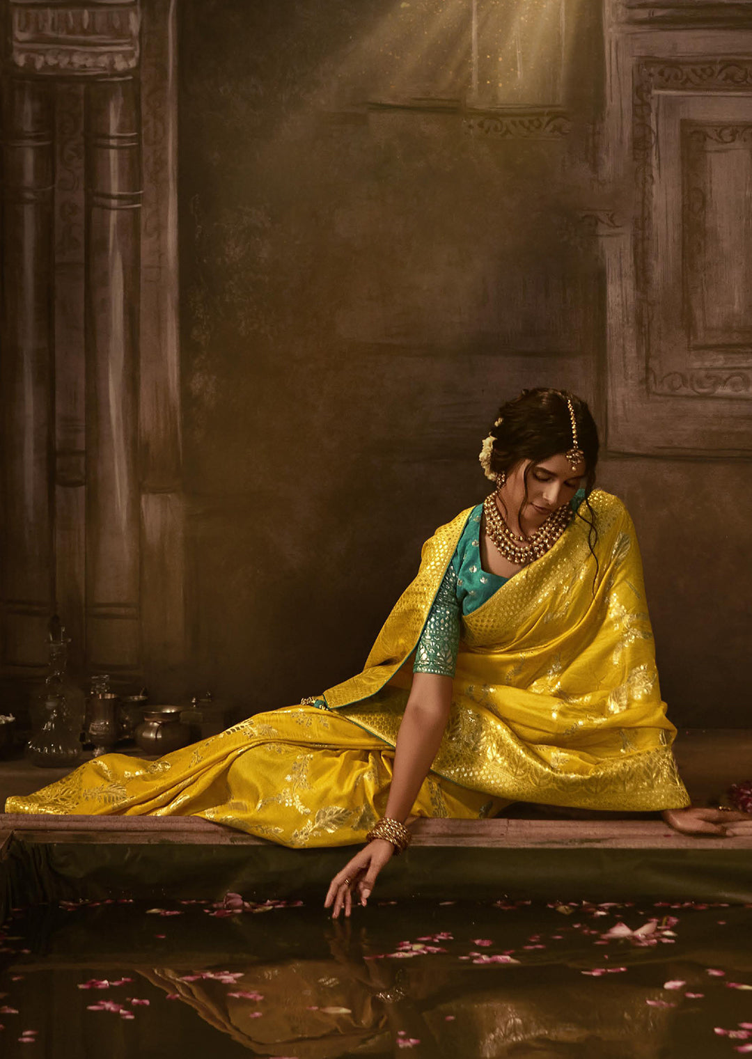 ROYAL YELLOW WOVEN PURE CREPE SILK DESIGNER BANARASI SAREE
