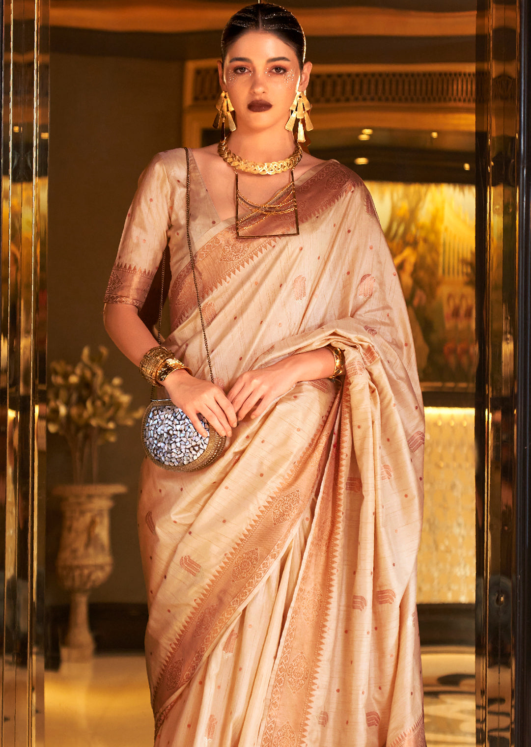 Beige Off White Copper Zari Woven Pure Handloom Banarasi Silk Saree