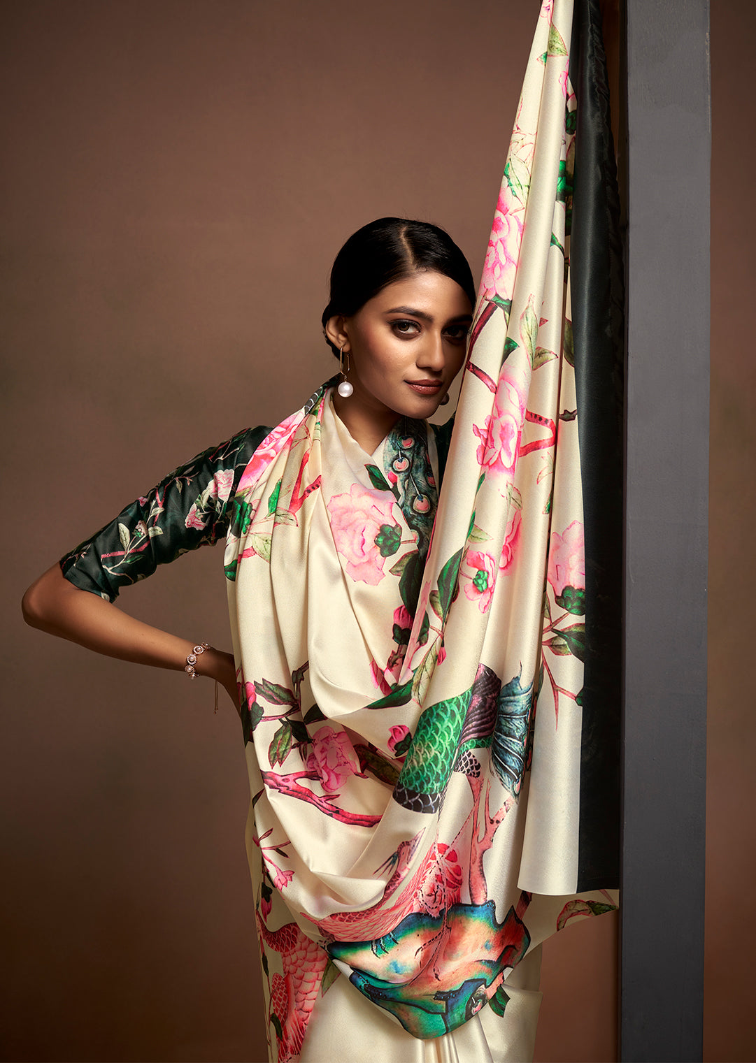 Cream White Woven Digital Printed Satin Crepe Silk Saree