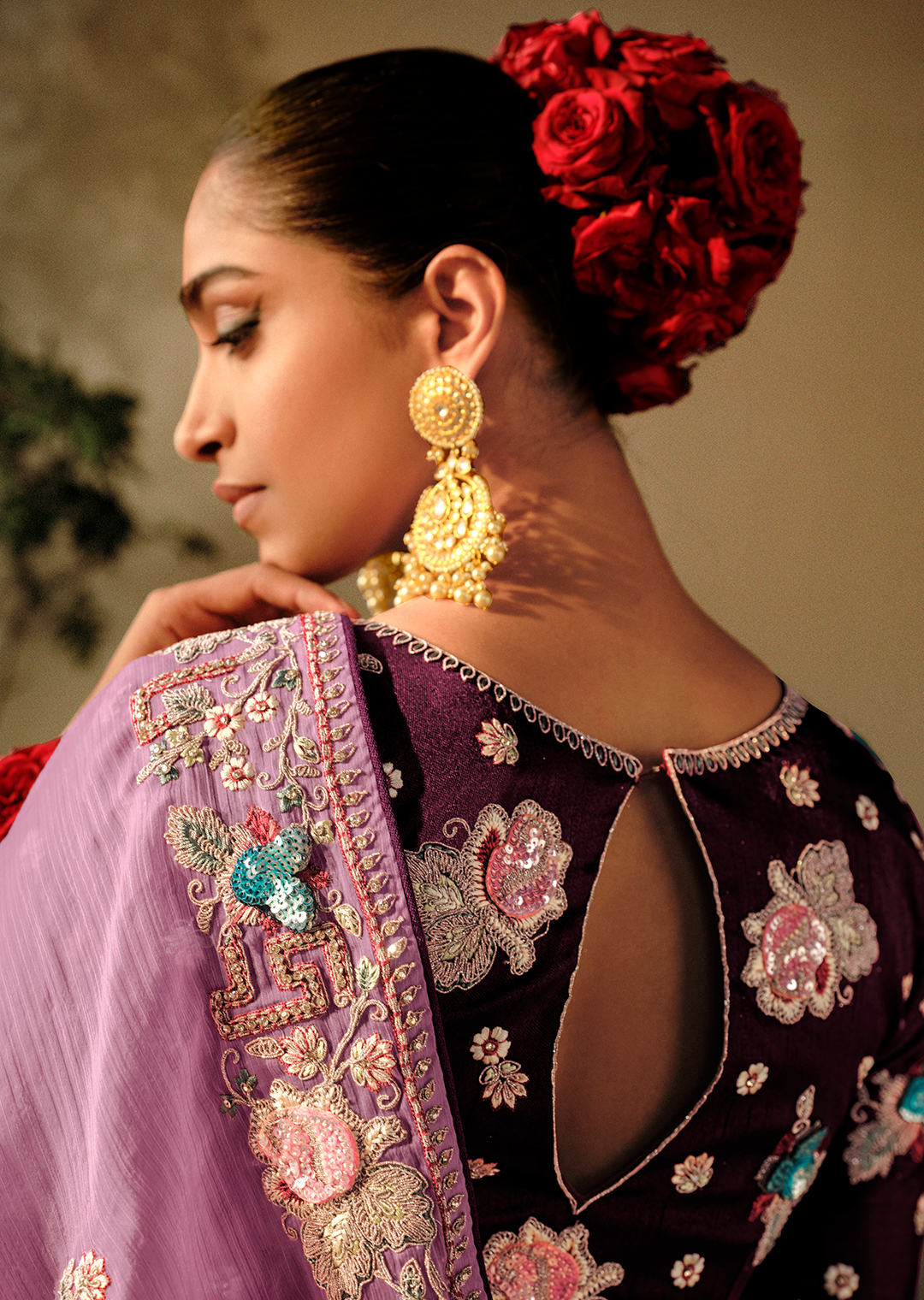 OYSTER PINK WOVEN HEAVY EMBROIDERED PREMIUM DESIGNER SILK SAREE
