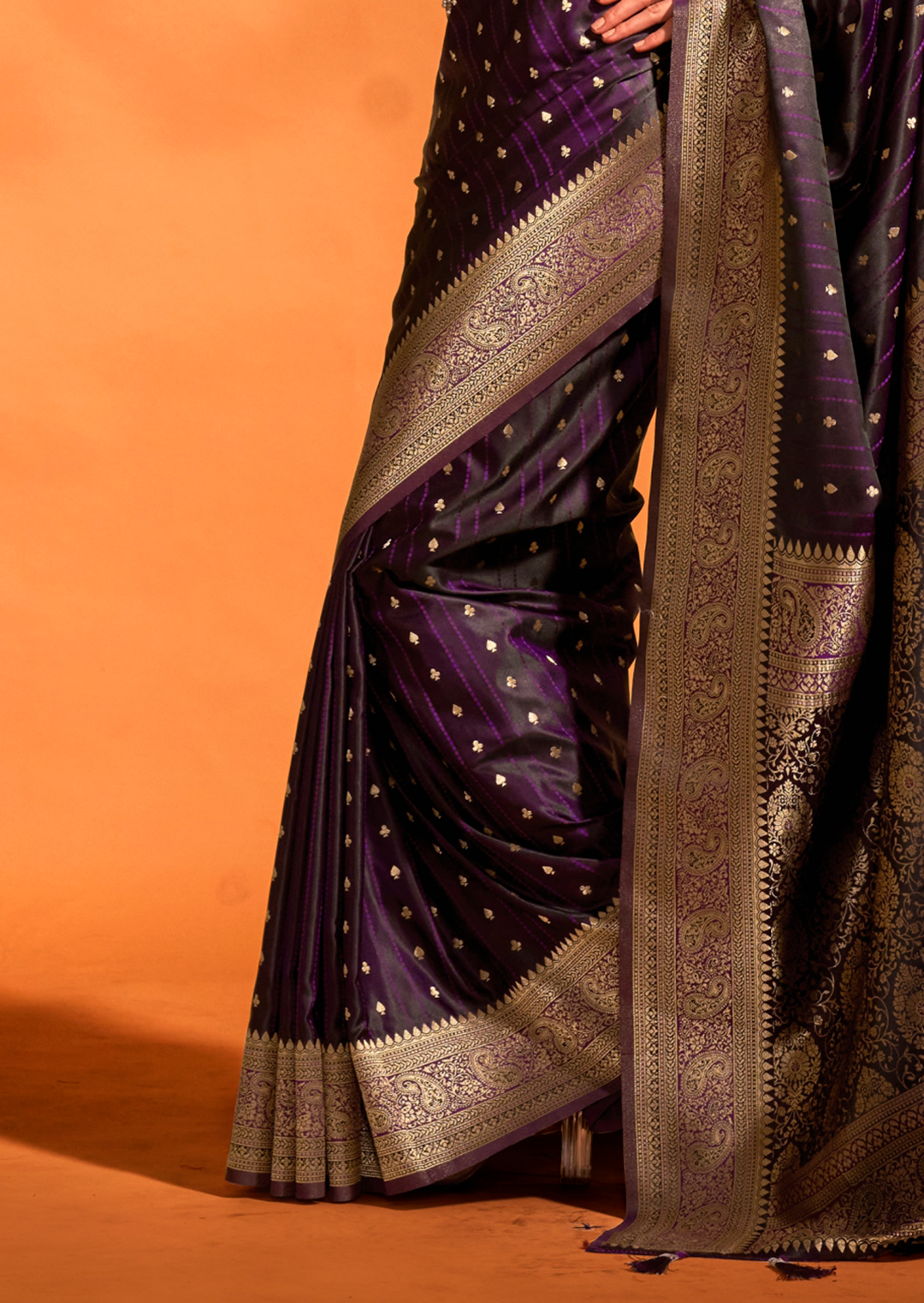 Grape Purple	Zari Woven  Handloom Pure Banarasi Satin Silk Saree
