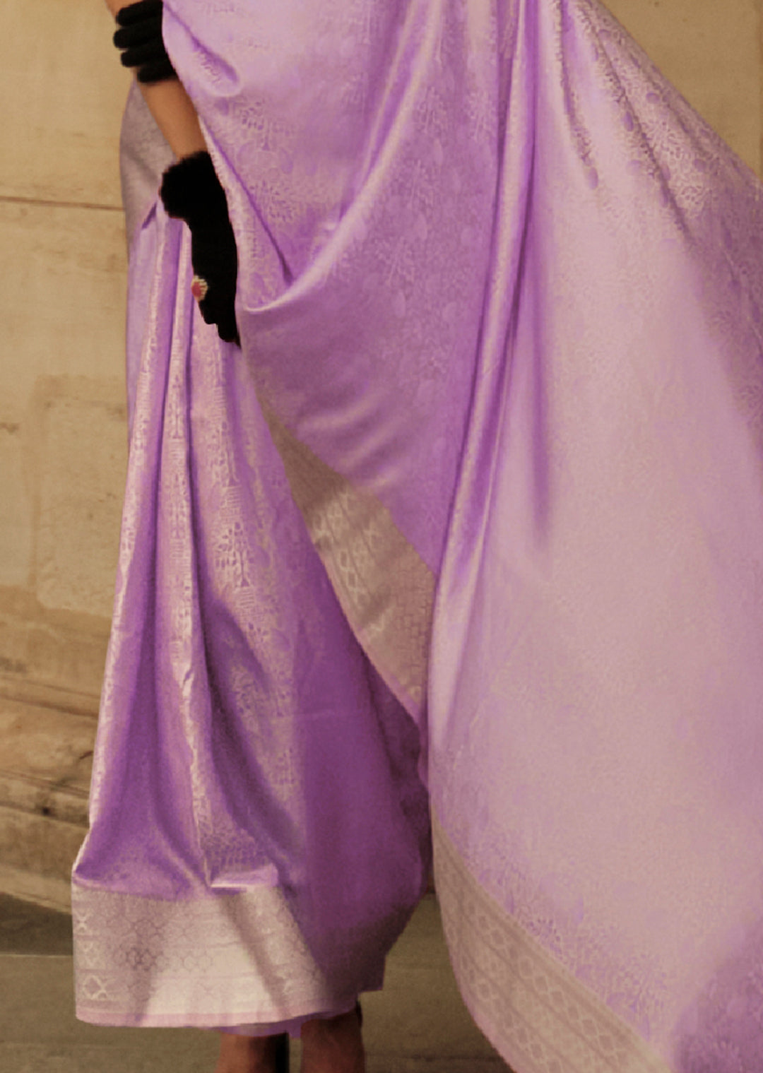 Lavender Purple	Woven Handloom Pure Satin Silk Saree