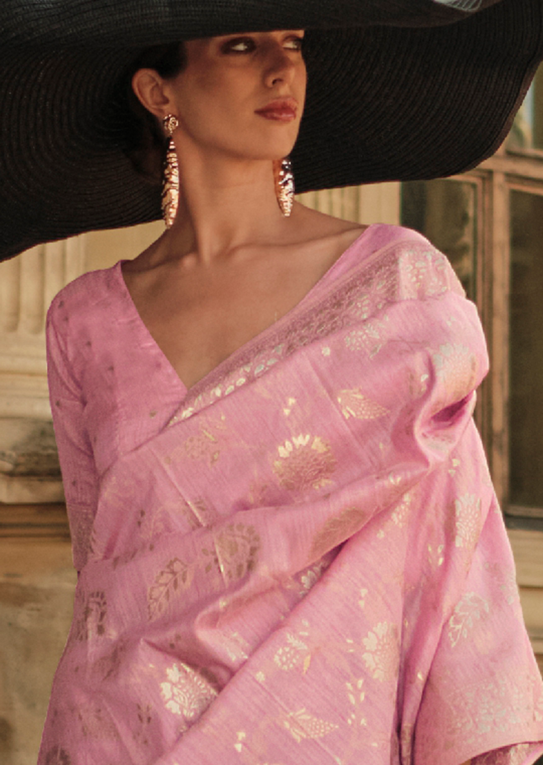 Crepe Pink Gota Woven Pure Handloom Silk Saree