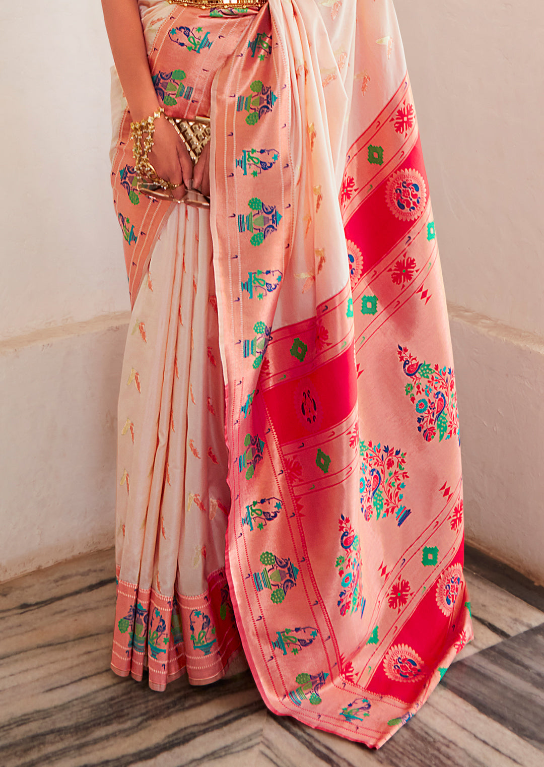 Copper White Copper Zari Woven Traditional Paithani Silk Saree