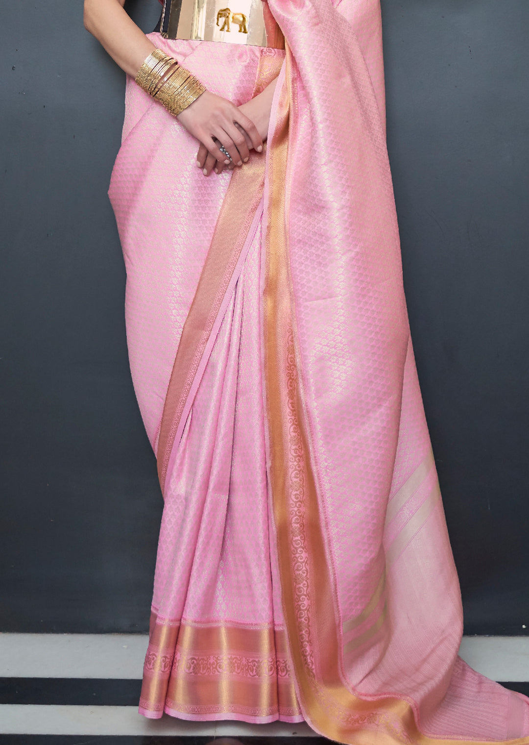Crepe Pink Zari Woven Pure handloom Kanjivaram Silk Saree