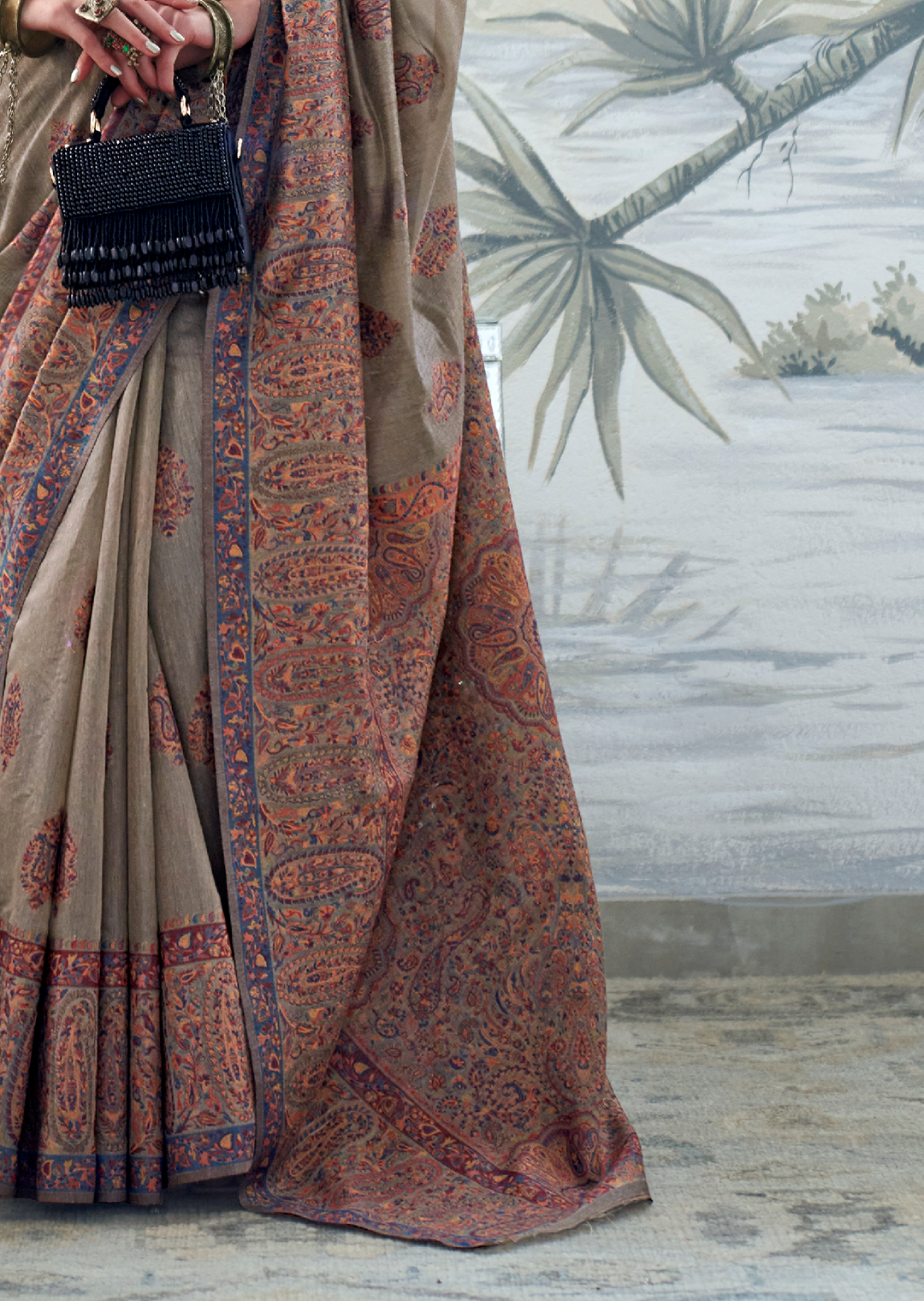 Artichoke Green Woven Pure Handloom Kashmiri Jamewar Saree