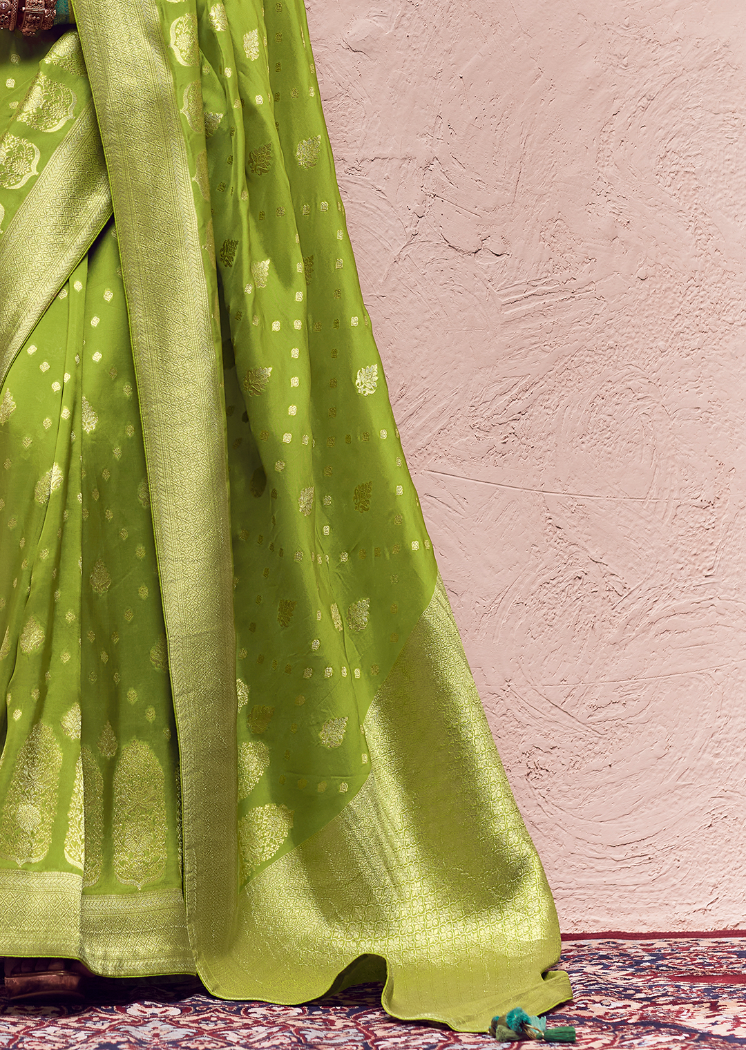 LIME GREEN PURE CREPE SILK DESIGNER KHADDI BANARASI SAREE