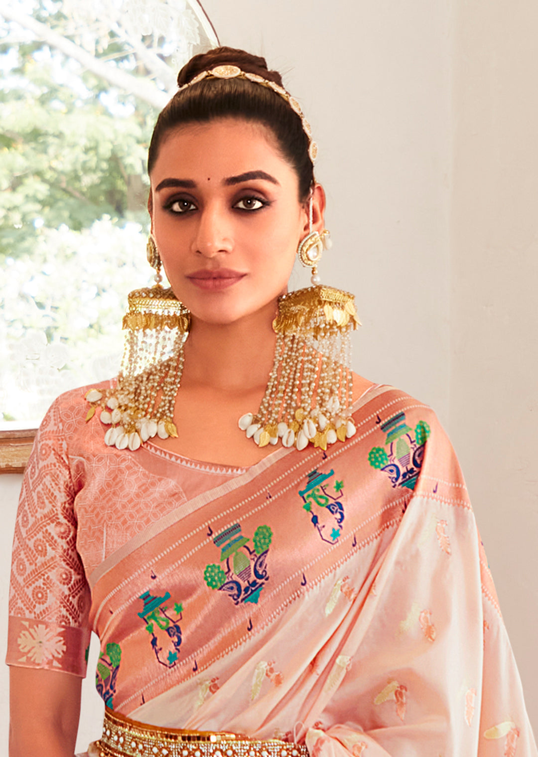 Copper White Copper Zari Woven Traditional Paithani Silk Saree