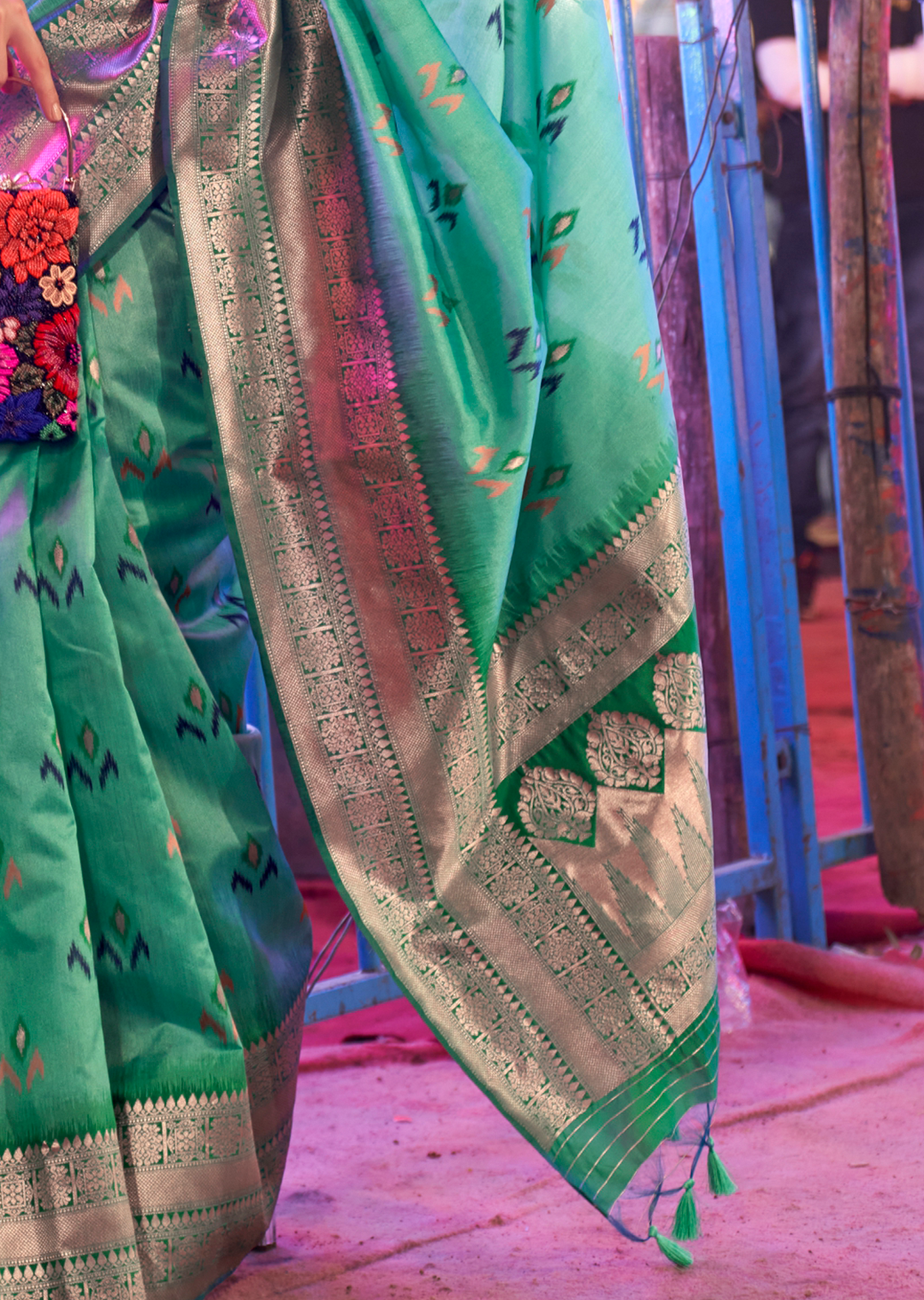 Turquoise Green Woven Pure Handloom Ikat Silk Saree