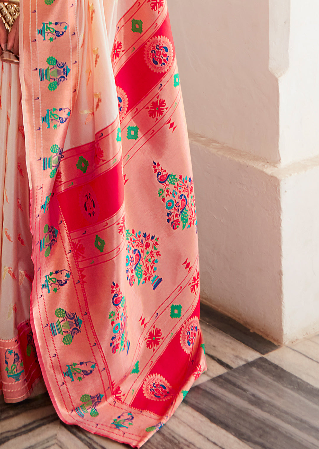 Copper White Copper Zari Woven Traditional Paithani Silk Saree