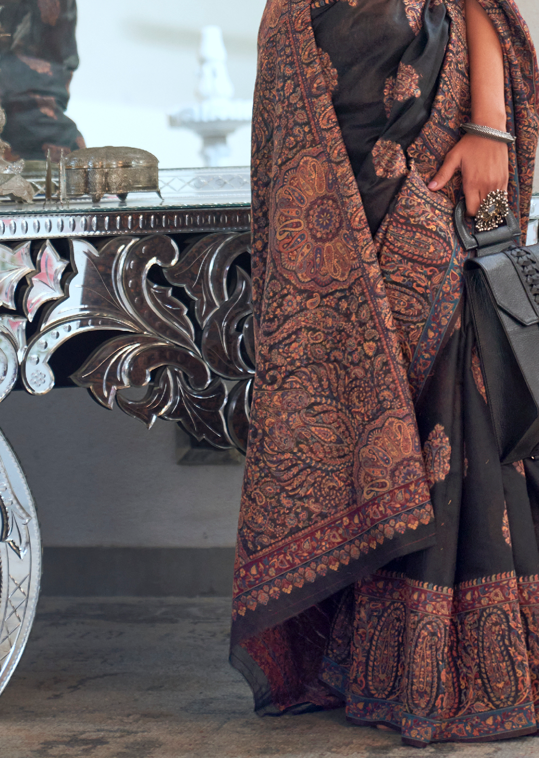 Black Woven Pure Handloom Kashmiri Jamewar Saree