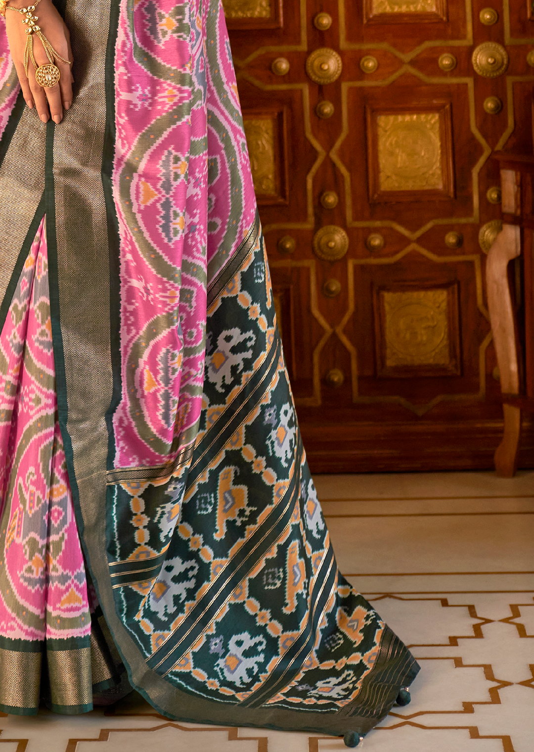 Lavender Rose Pink Woven Royal Traditional Patola Silk Saree