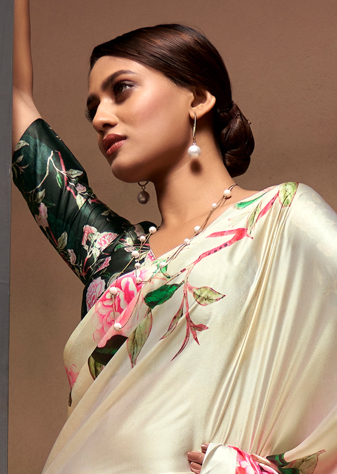 Cream White Woven Digital Printed Satin Crepe Silk Saree