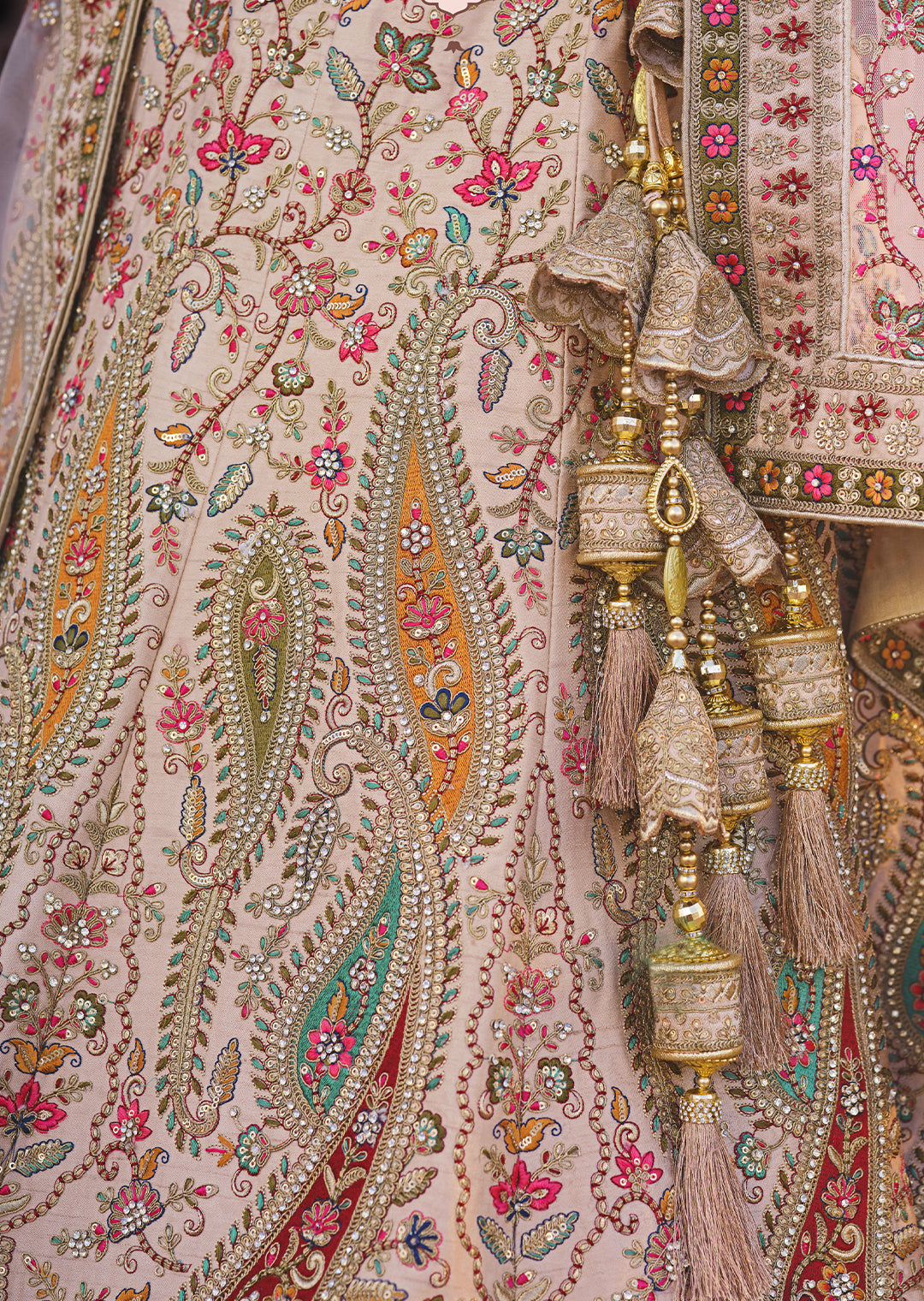 PARCHMENT OFFWHITE	HEAVY EMBROIDERED DESIGNER BRIDAL LEHENGA