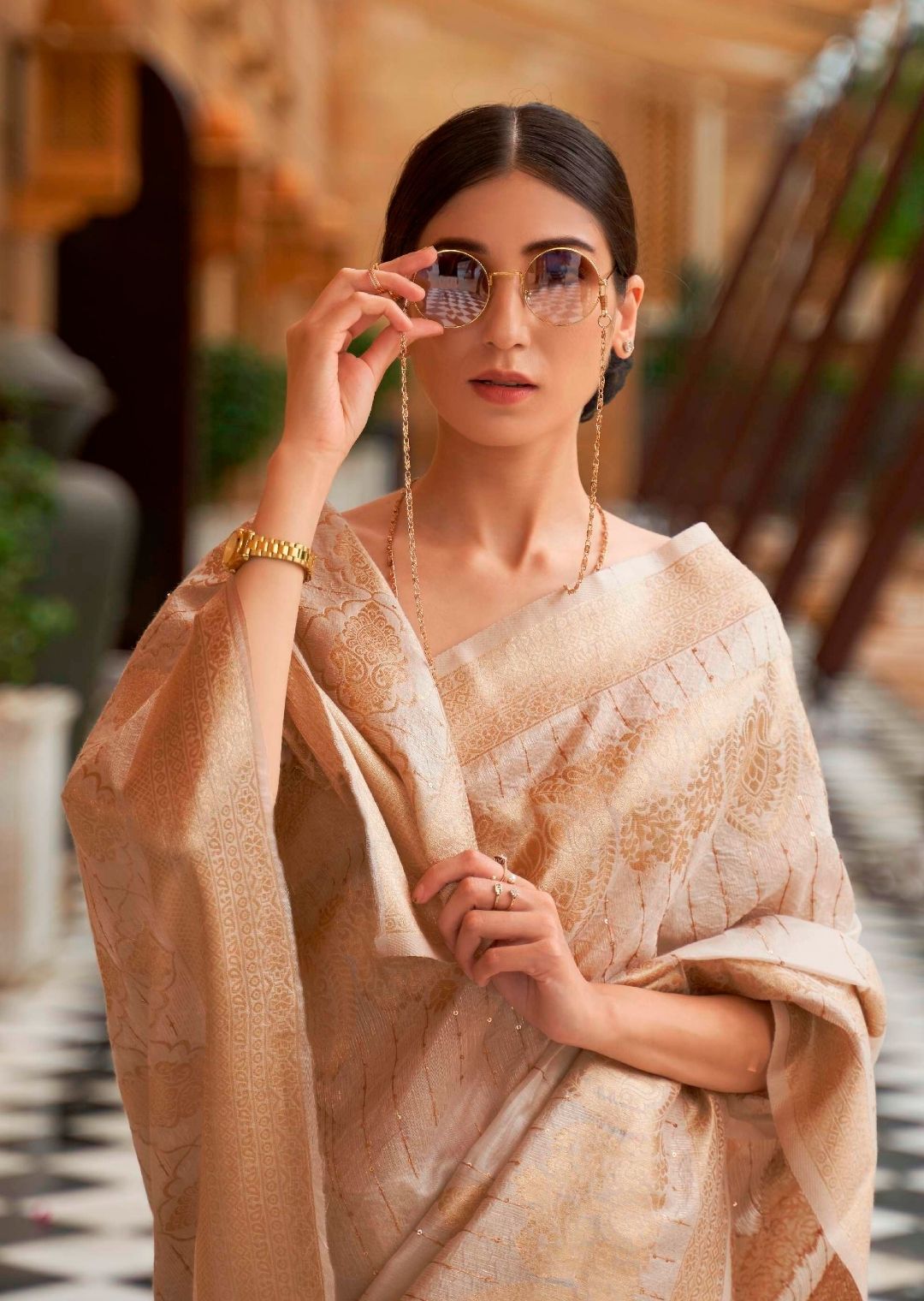 Pearl White Zari Woven Pure Handloom Linen Saree