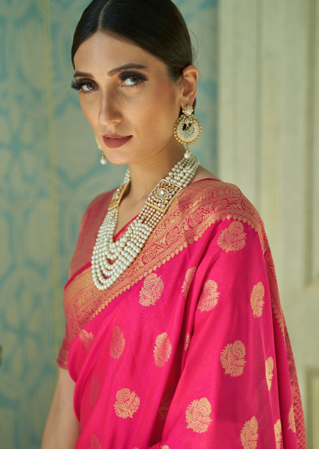 Hot Pink Woven Handloom Zari Silk Saree