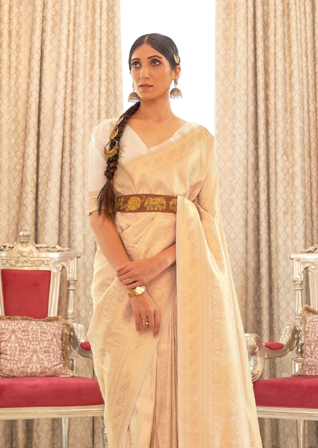 Pearl Golden White Hand Woven Kanjivaram Silk Saree