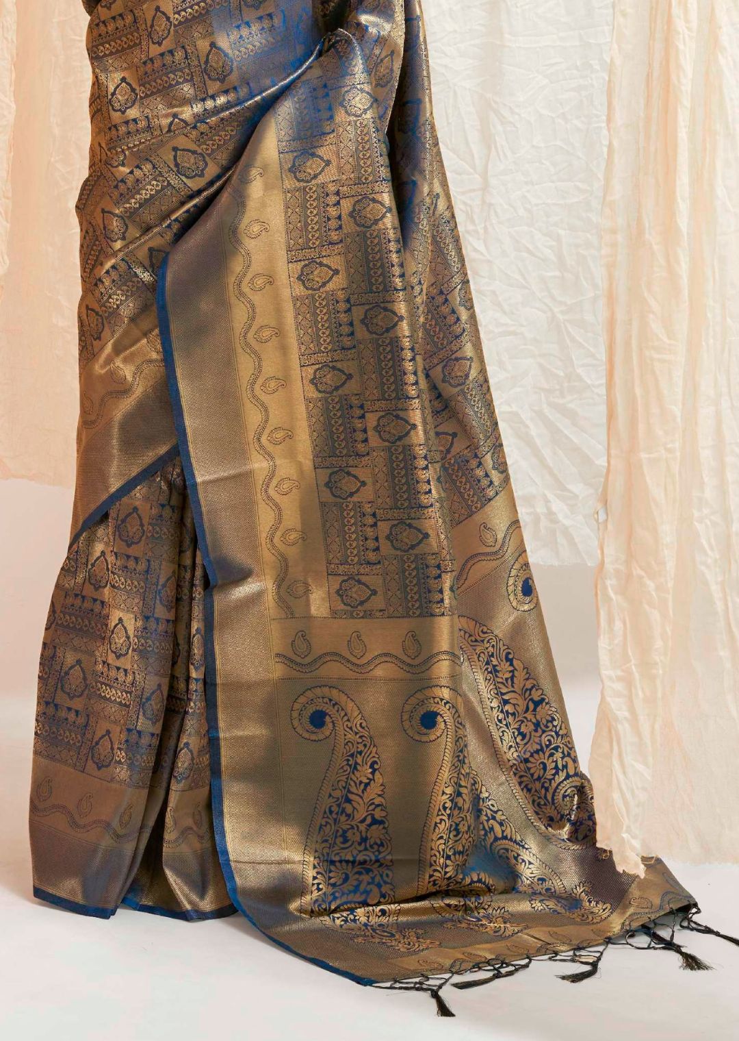 Royal Blue Hand Woven Kanjivaram Silk Saree
