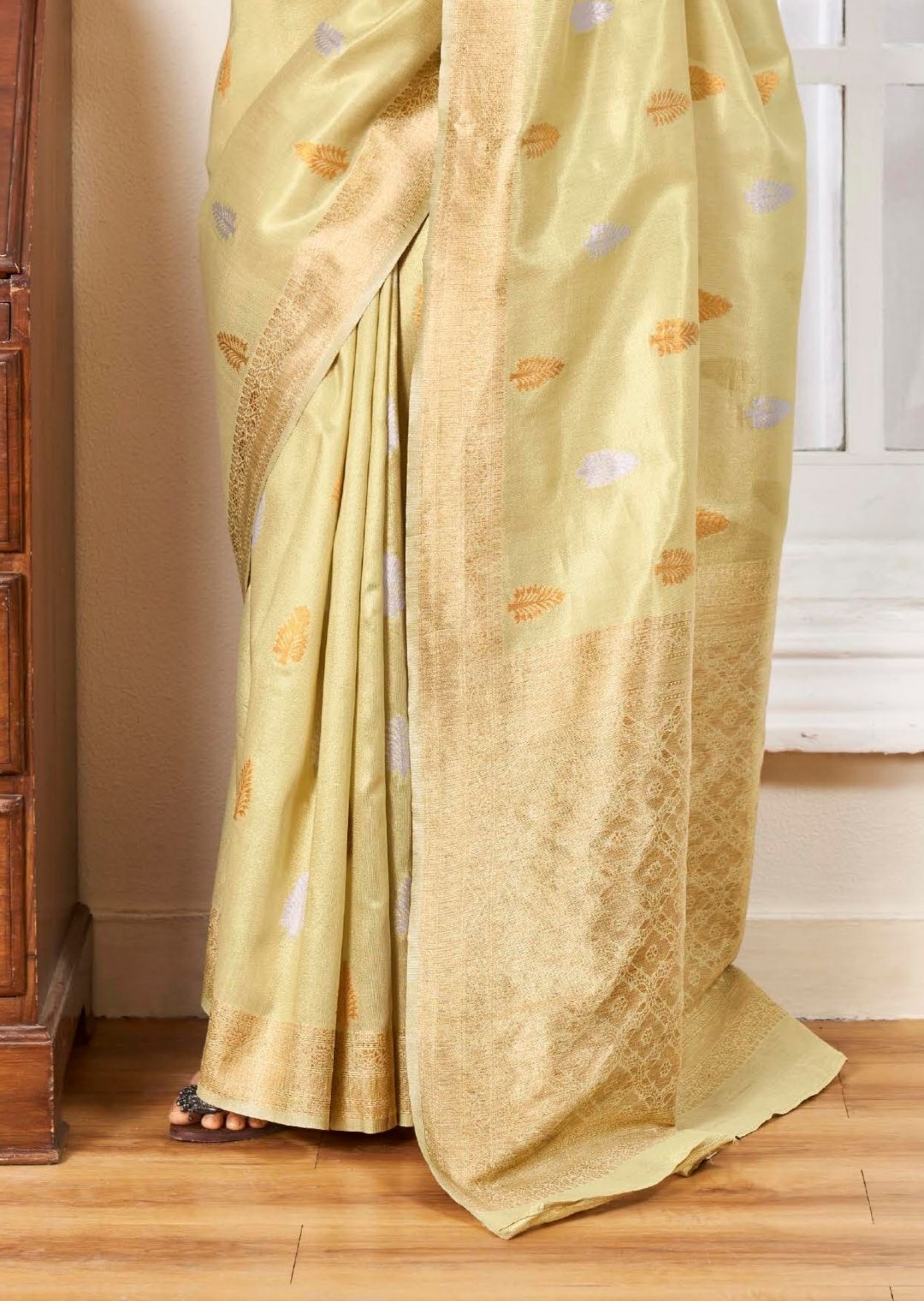 Golden Pista Green Zari Woven Pure Handloom Linen Silk Saree