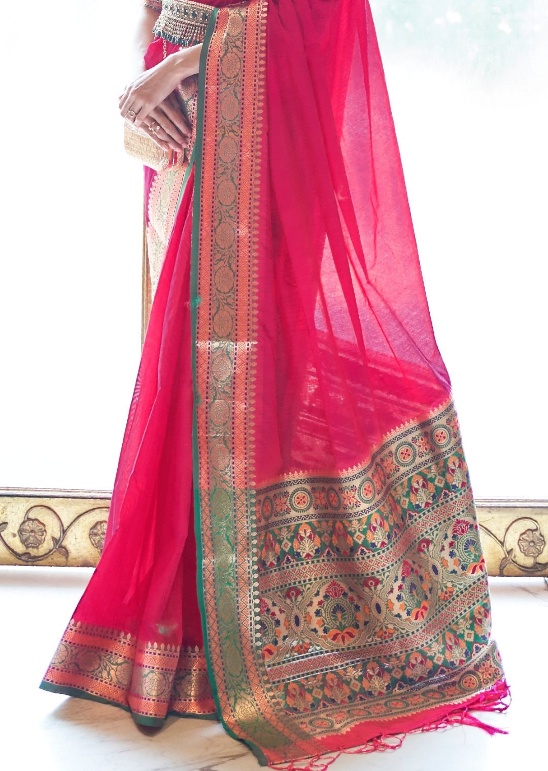 Crimson Red Woven Handloom Traditional Cotton Silk Saree