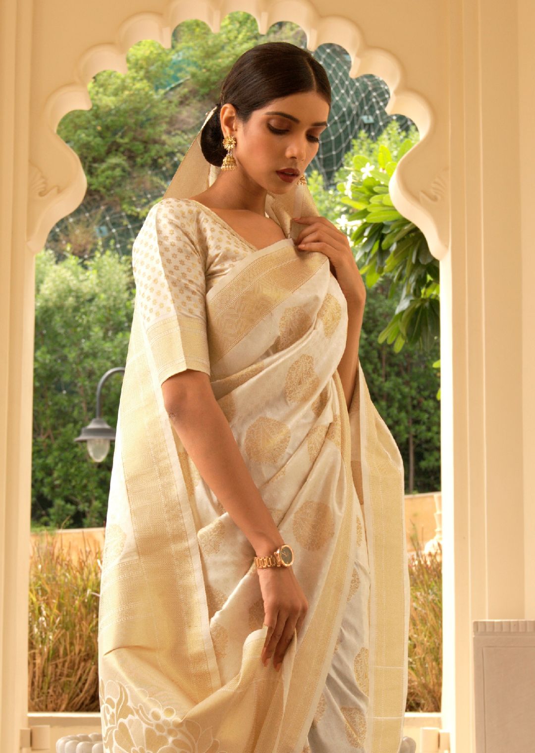 White Zari Woven Banarasi Silk Saree