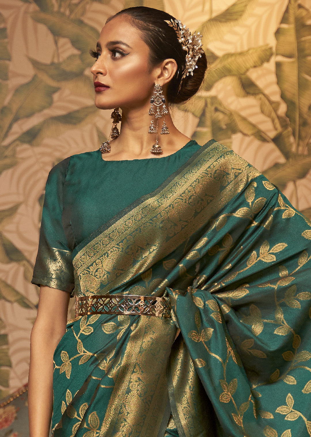 BOTTLE GREEN ZARI WOVEN TWO TONE BANARASI CHINON SILK SAREE