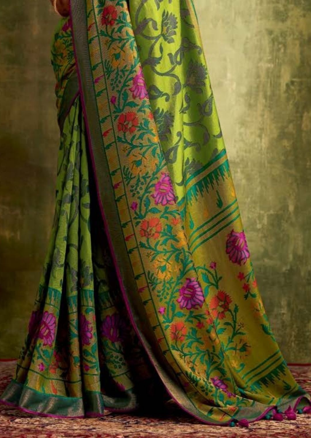 Pear Green Pure Braso Chiffon Saree With Embroidered Silk Blouse