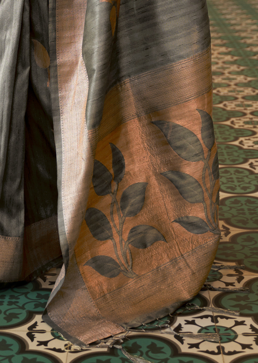SLATE GRAY COPPER ZARI WOVEN HANDLOOM SILK SAREE