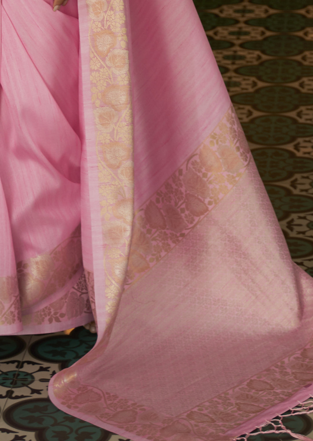 CARNATION PINK ZARI WOVEN HANDLOOM SILK SAREE
