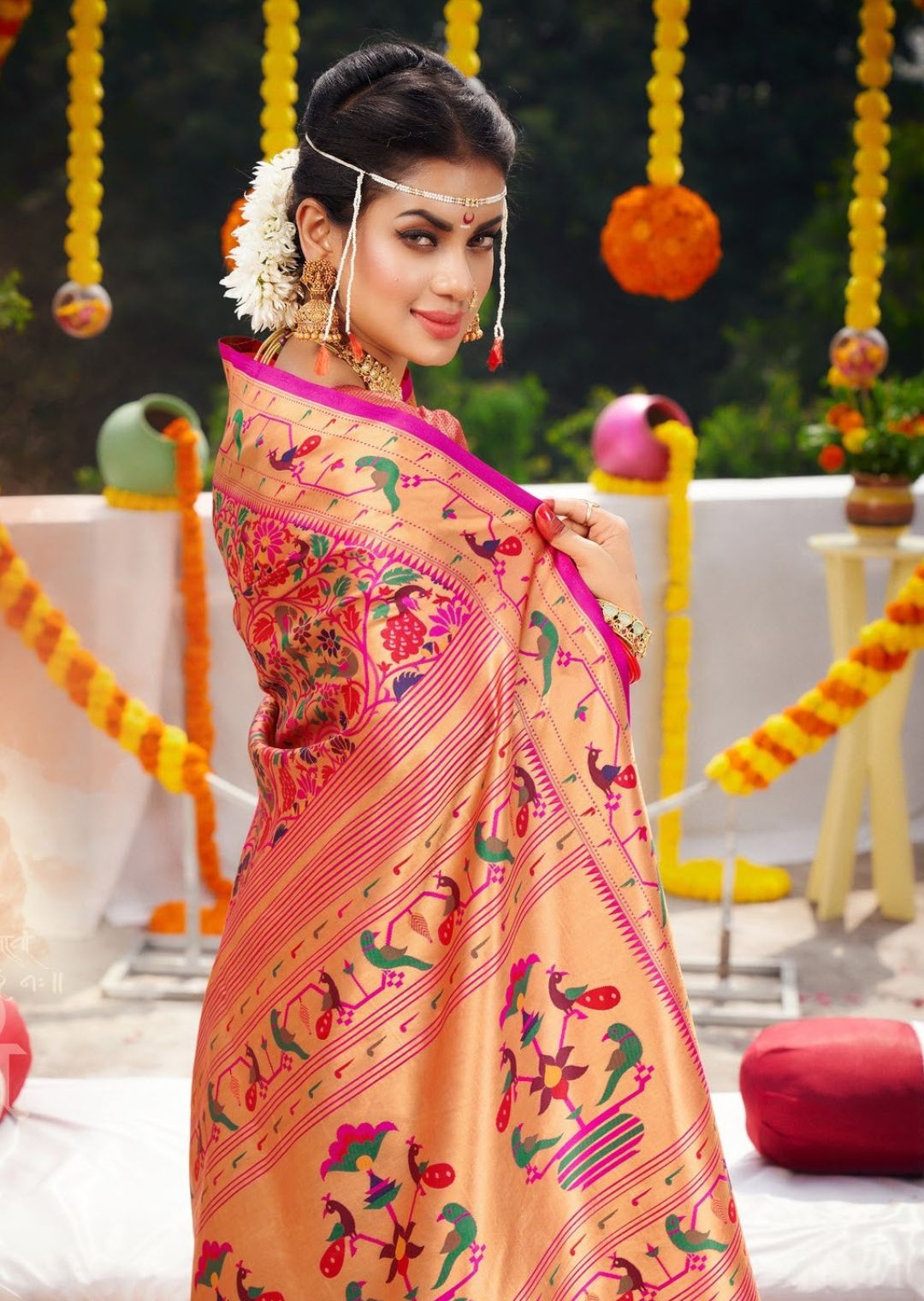 Magenta Purple Woven Traditional Paithani Silk Saree