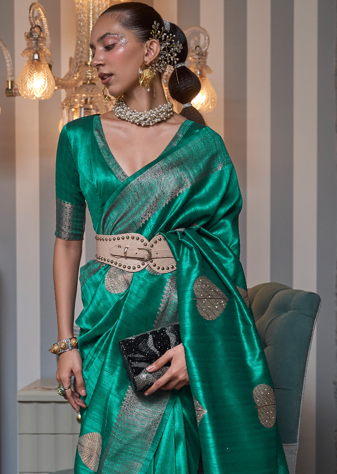 EMERALD GREEN COPPER ZARI WOVEN HANDLOOM BANARASI SILK SAREE