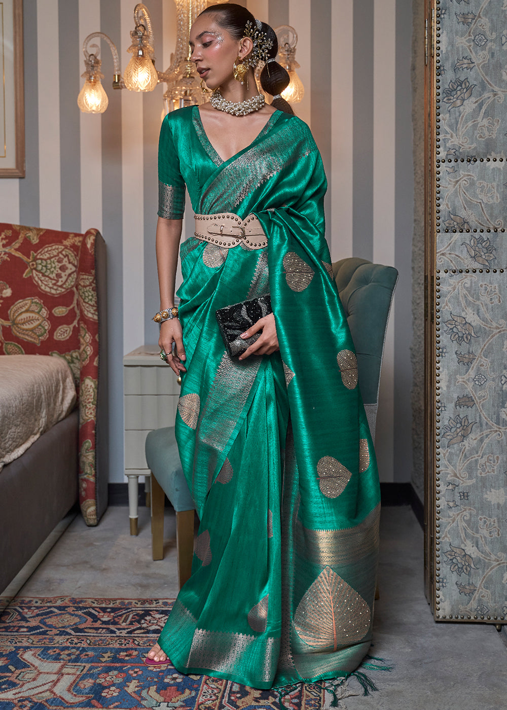 Black Sita Banarasi Silk Copper Zari Woven Saree – TASARIKA - India's Most  Loved Sarees!