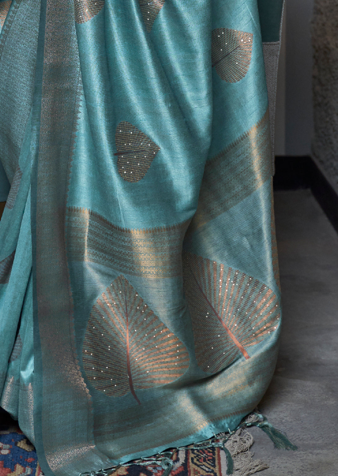 DEEP SKY BLUE COPPER ZARI WOVEN HANDLOOM BANARASI SILK SAREE