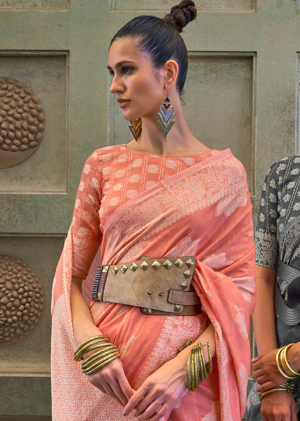 PEACH ORANGE WOVEN PURE CHIKANKARI LUCKNOWI COTTON SAREE