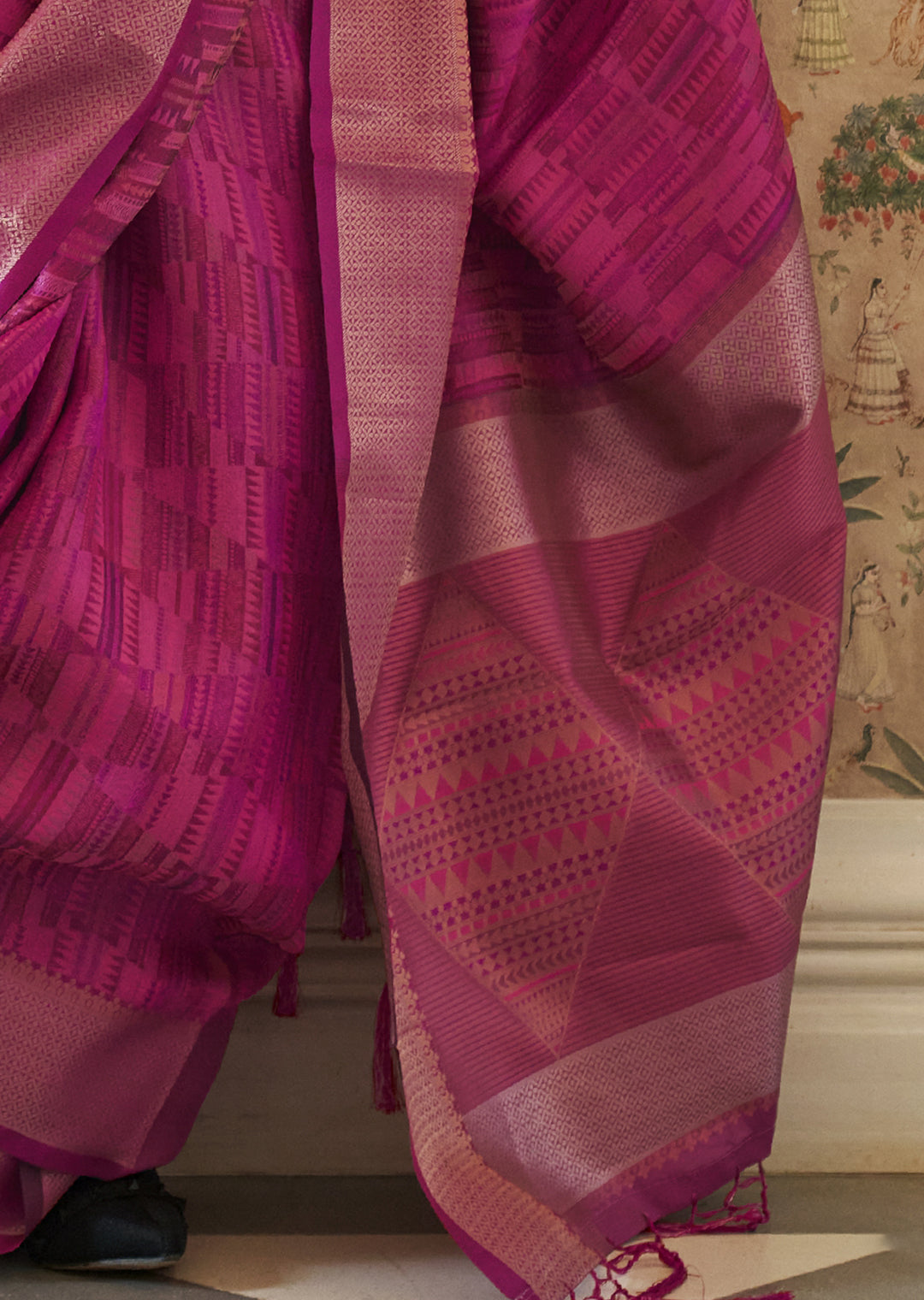 RUBY PINK WOVEN PURE HANDLOOM TWO TONE ORGANZA SILK SAREE