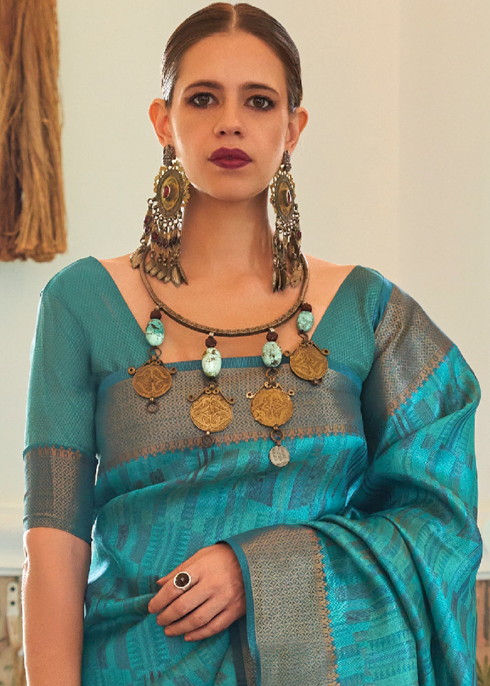 TURQUOISE BLUE WOVEN PURE HANDLOOM TWO TONE ORGANZA SILK SAREE