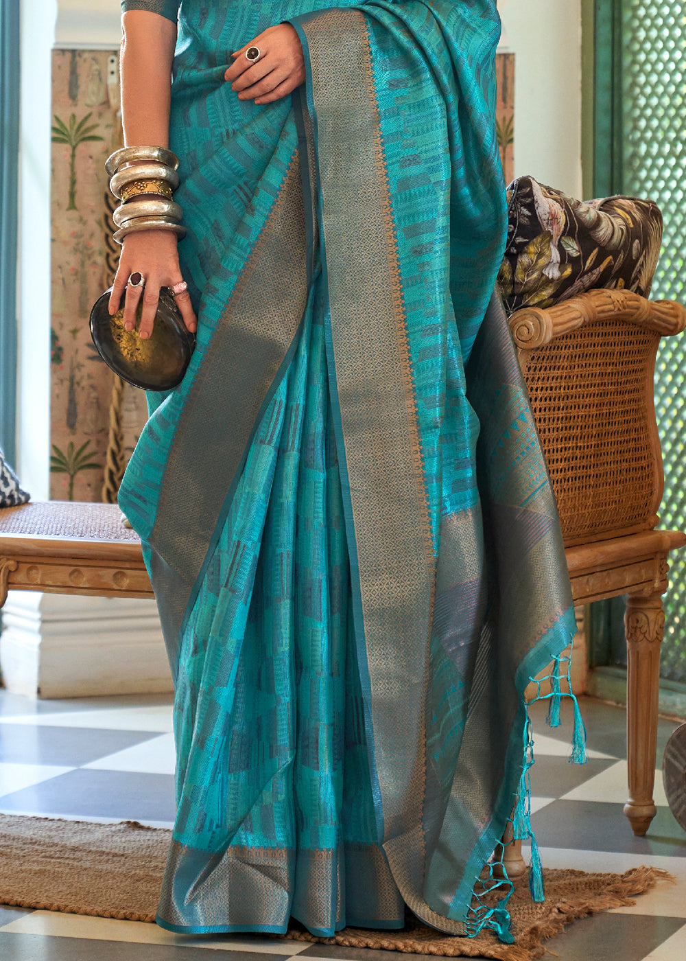 TURQUOISE BLUE WOVEN PURE HANDLOOM TWO TONE ORGANZA SILK SAREE