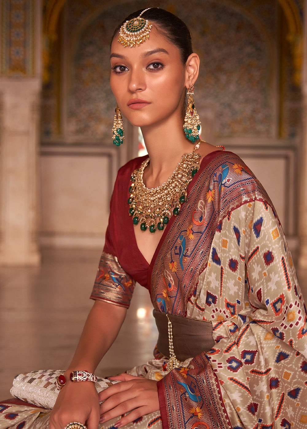 BEIGE WOVEN PATOLA PAITHANI SILK SAREE