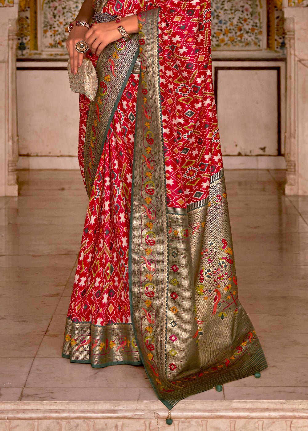 RED WOVEN PATOLA PAITHANI SILK SAREE