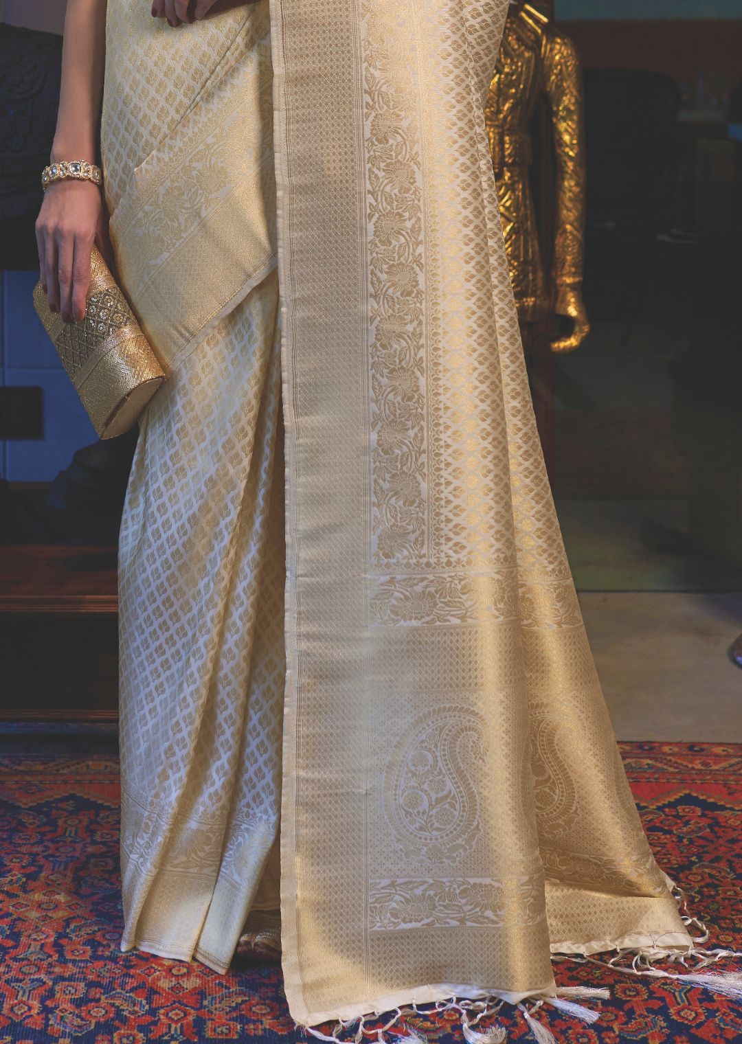 Pearl White Gold Hand Woven Kanjivaram Silk Saree