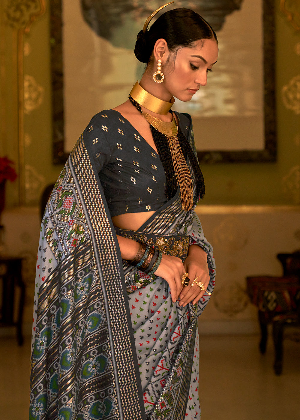 SLATE GRAY WOVEN MANGALKARI PATOLA SILK SAREE