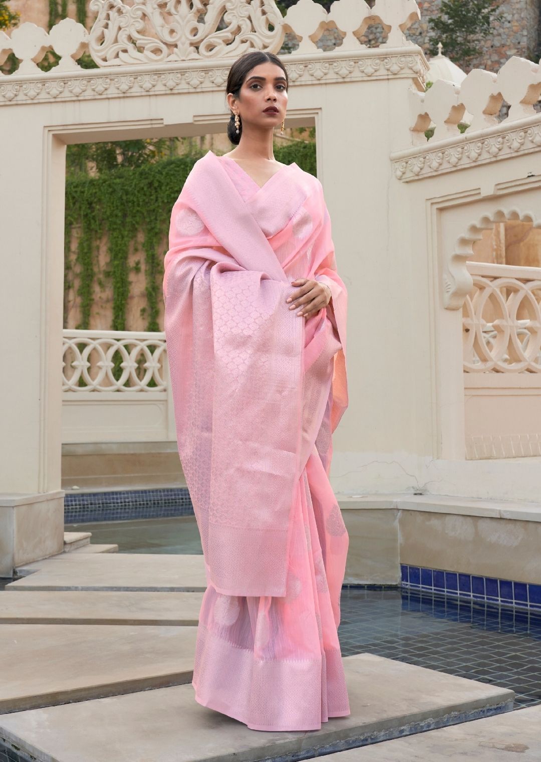 Blossom Pink Zari Woven Pure Handloom Linen Saree