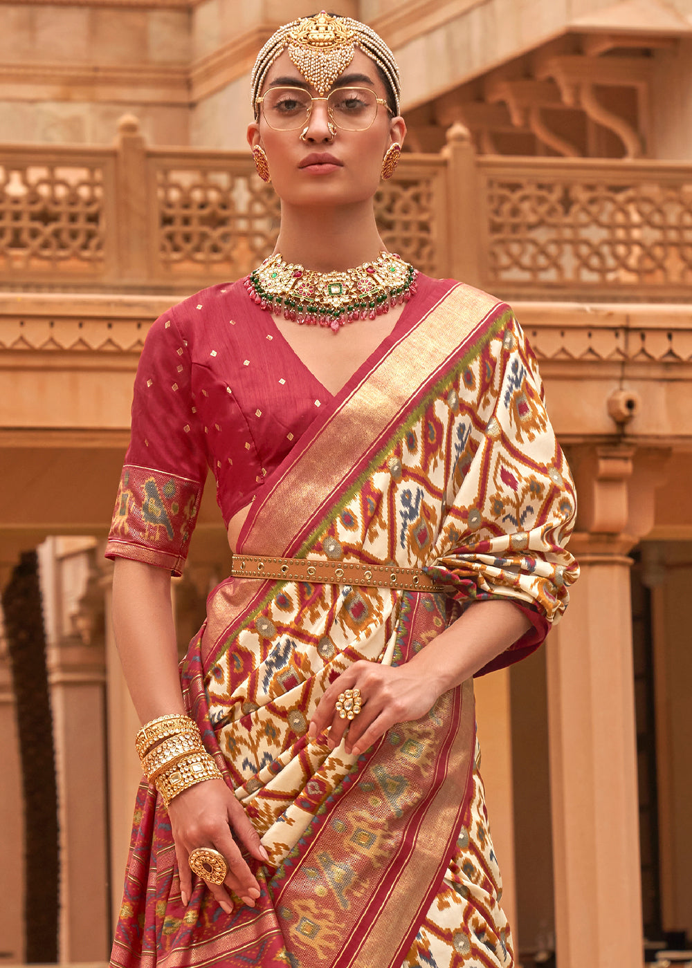 OFF WHITE AND BRICK RED WOVEN TRADITIONAL PATOLA SILK SAREE WITH FOIL PRINT WORK